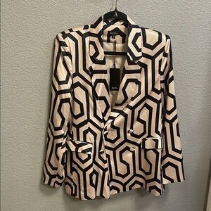 Chicwish Geometric Patterned Blazer in Black and Cream